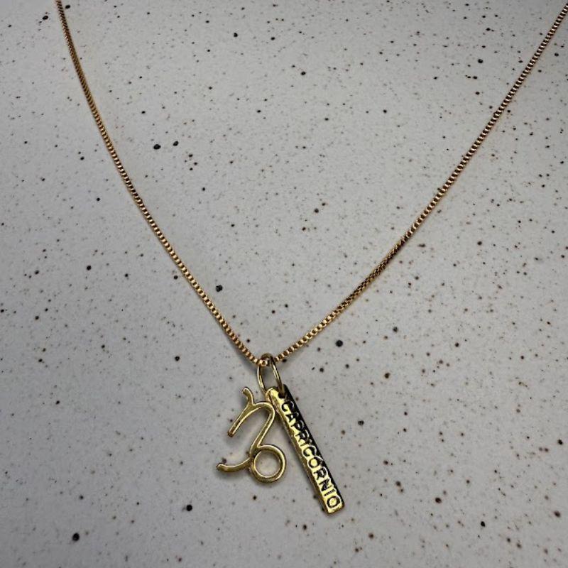 Colar com Pingente Signo de Capricôrnio - Banhado a Ouro 18k