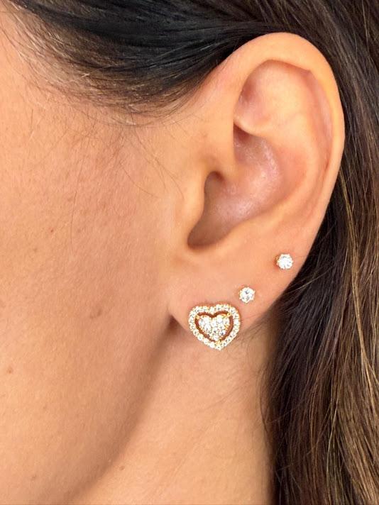 Brinco Pequeno Coração Duplo Cravejado - Banhado a Ouro 18k