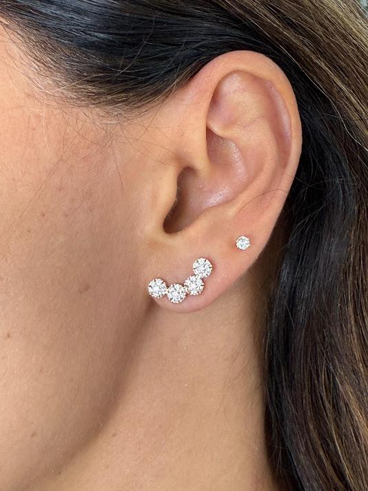 Brinco Ear Cuff Flores Cravejado Zircônias - Banhado a Ouro 18k