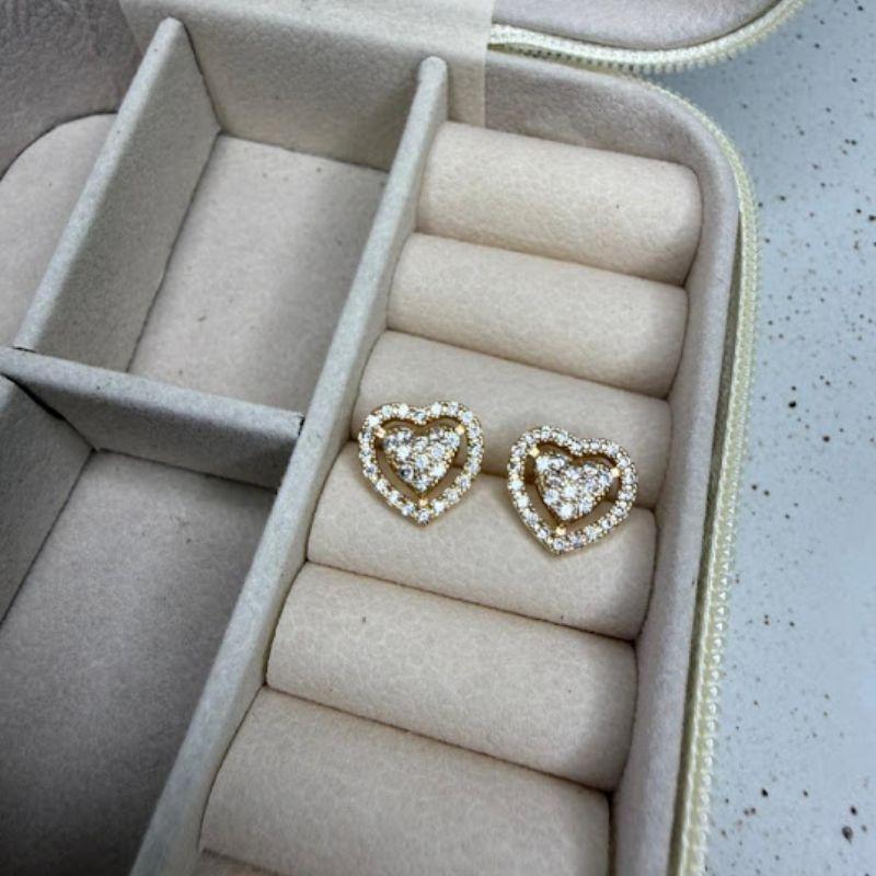 Brinco Pequeno Coração Duplo Cravejado - Banhado a Ouro 18k