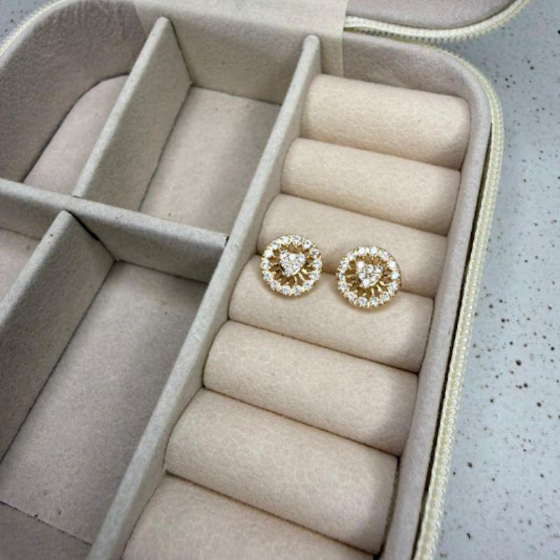 Brinco Redondo com Coração Cravejado Zircônias - Banhado a Ouro 18k