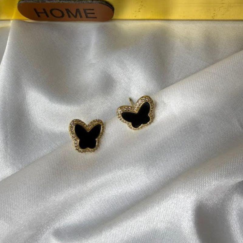 Brinco Borboleta de Resina Preta e Cravejados Zircônias - Banhado a Ouro 18k