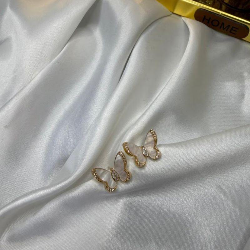 Brinco Borboleta Madrepérola Cravejado Zircônias - Banhado a Ouro 18k