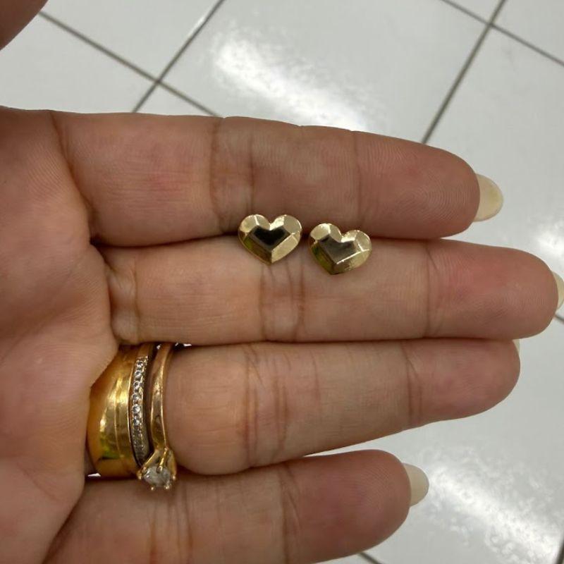 Brinco Pequeno de Coração Geométrico - Banhado a Ouro 18k