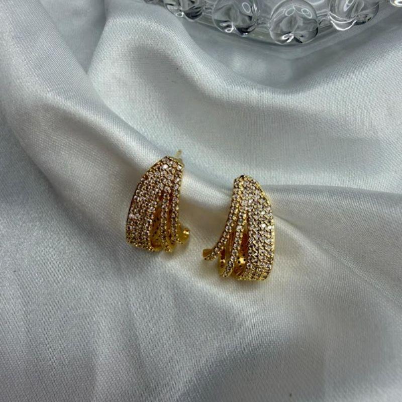 Brinco Ear cuff Cravejado Zirconias - Banhado a Ouro 18k