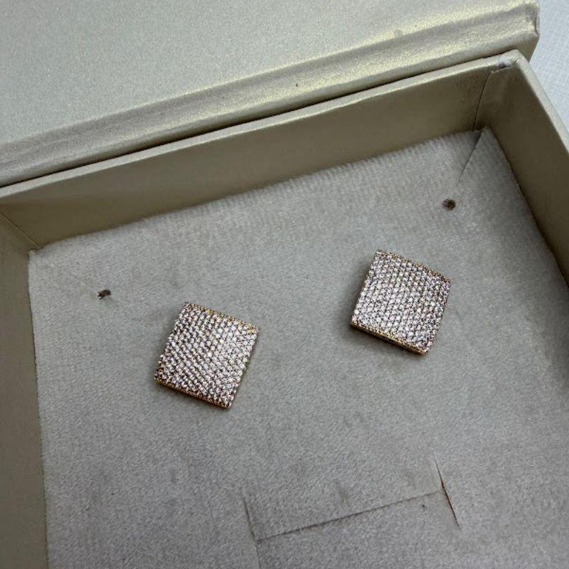 Brinco Quadrado Cravejado - Banhado a Ouro 18k
