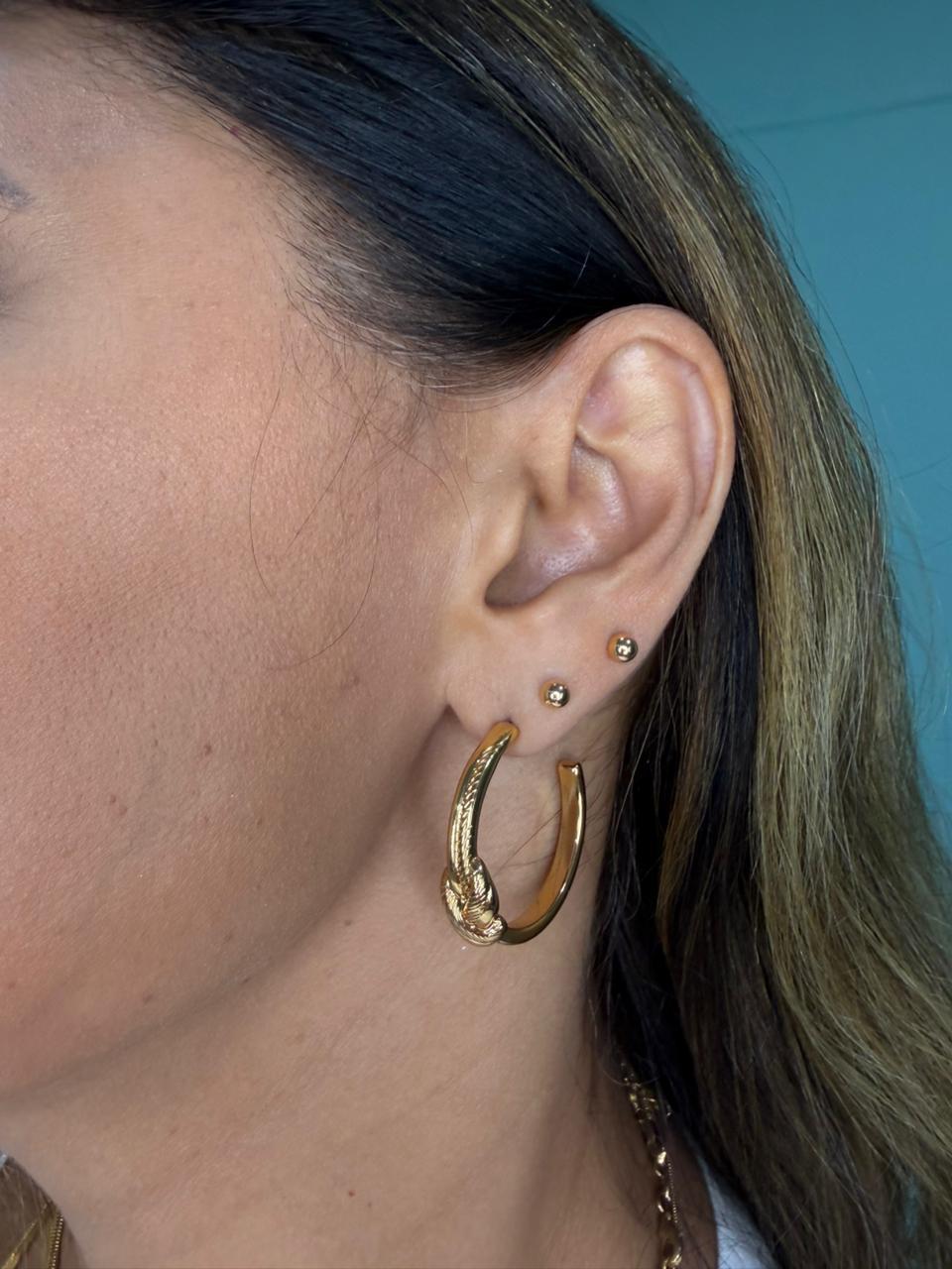 Argola de Nó - Banhado a Ouro 18K