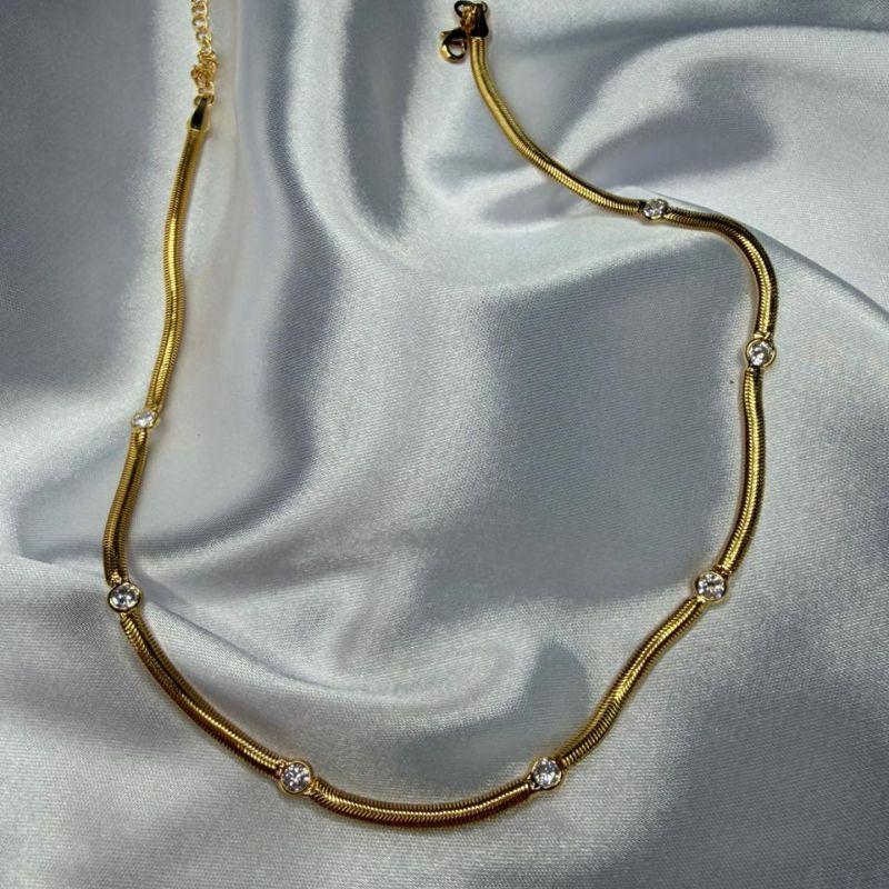 Choker Malha Lacraia com Pontos de Luz de  Zircônia -  Banhado a Ouro 18k