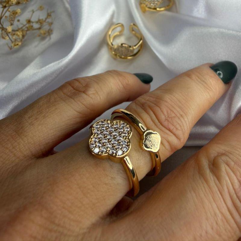 Anel Regulável 2 Aros com Trevo Cravejado e Liso - Banhado a Ouro 18k