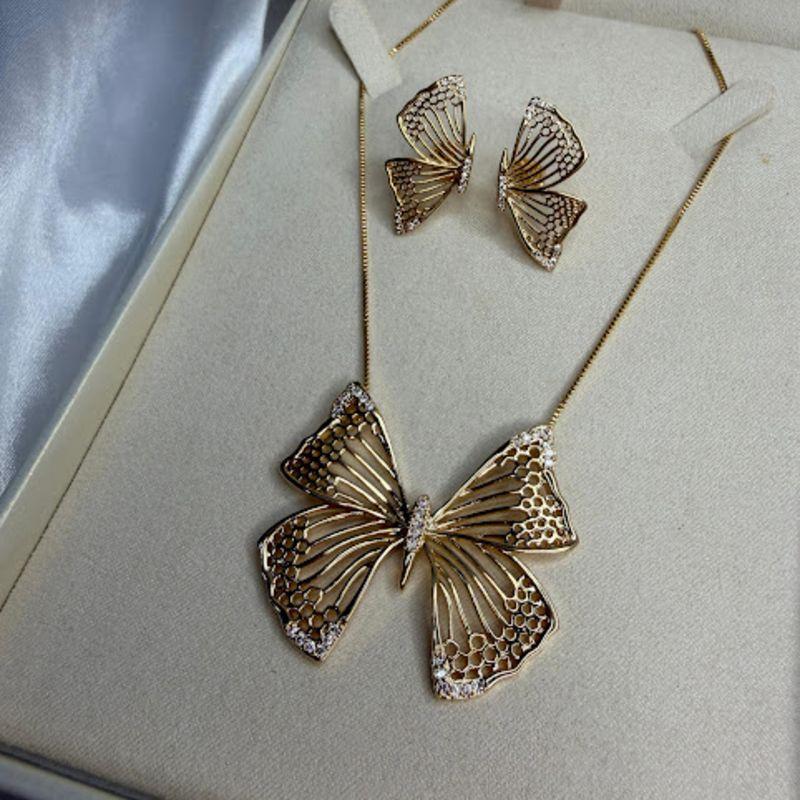 Conjunto Borboleta com Detalhe Cravejado -  Banho a Ouro 18K