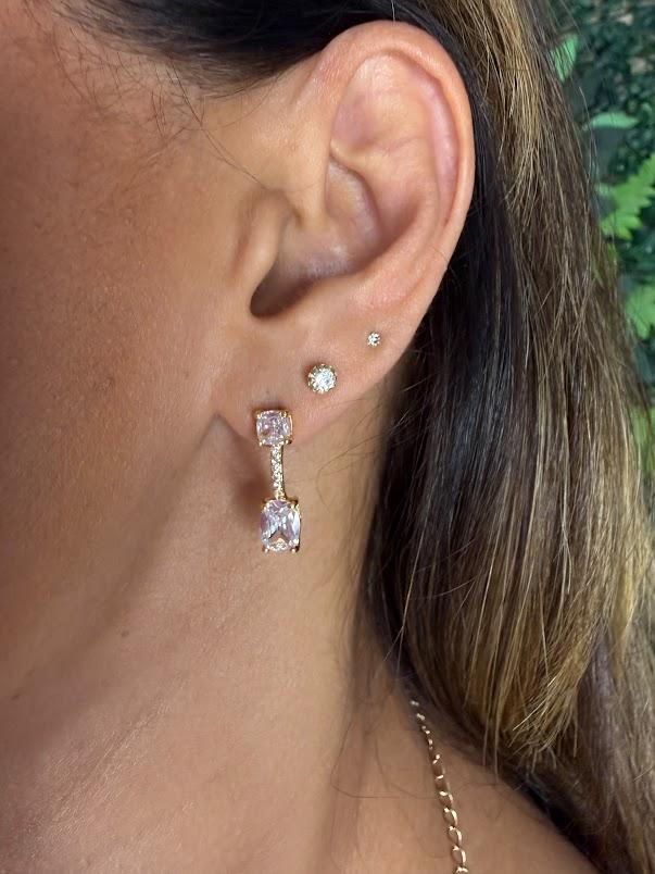 Brinco com Zircônias - Banhado a Ouro 18k